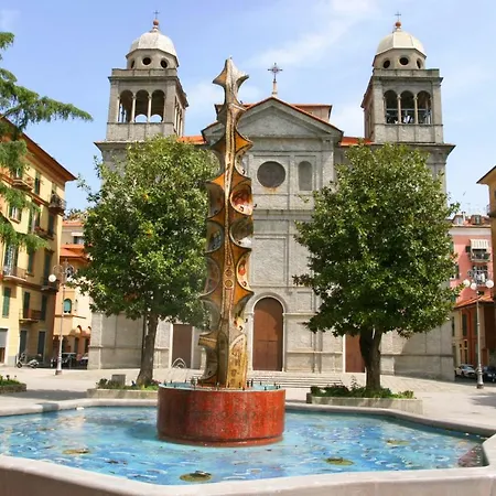 Casa Brin * Ла-Спеція